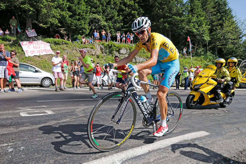Vincenzo Nibali attacked the other title contenders with over six kilometres to go in stage 13. He'd ride the final three kilometres on his own before taking the victory 10 second ahead of Rafal Majka. Photo: Yuzuru Sunada