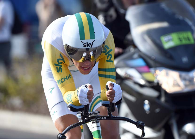 Porte in the prologue of Paris-Nice... with his revised, higher TT position. Photo: Graham Watson
